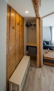 Posezení v ubytování Cosy 2-room apartment near the city centre