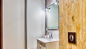 Kúpeľňa v ubytovaní Apartament Angelika B1 - 5D Apartamenty