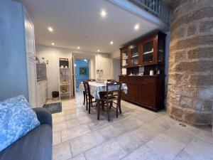 A kitchen or kitchenette at Handy Margherita