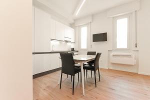 Küche/Küchenzeile in der Unterkunft Milleventi Apartments Bologna