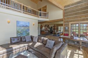Et opholdsområde på Hughes Ranch - Wilson Mesa, 70 Acres with Views upon Views