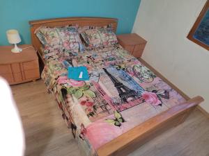 Krevet ili kreveti u jedinici u okviru objekta Chambre privée, proche Aéroport PARIS-Orly