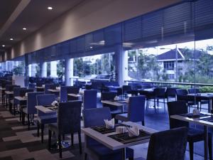 Restoran ili drugo mesto za obedovanje u objektu Pullman Kuching
