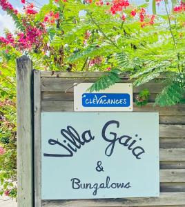 Certificato, attestato, insegna o altro documento esposto da Villa Gaïa - Bungalow Ti-Spa et son jacuzzi privé dans un jardin tropical, séjour en amoureux ou en famille