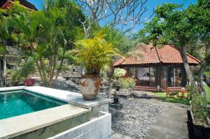 Bazen u objektu Canang Sari Uluwatu Villas Bali ili u blizini