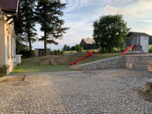 Vonkajšia záhrada v ubytovaní Vila Bohemia Saxon Switzerland & SPA