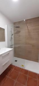 A bathroom at Canteras Home