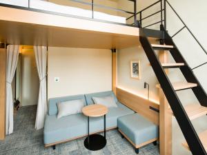 GRIDS PREMIUM HOTEL OTARU的休息区