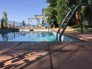 Swimmingpoolen hos eller tæt på Casas Rurales Los Cortijos