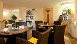 Khu vực ghế ngồi tại Hotel Angerwirt