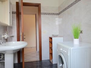 A bathroom at Relax&Natura a 6 minuti da BRESCIA Wifi a Rezzato