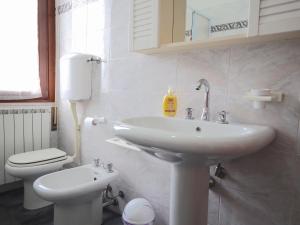 A bathroom at Relax&Natura a 6 minuti da BRESCIA Wifi a Rezzato