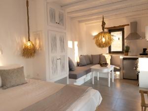 A seating area at Aerino Seaside