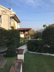 Сад в 澄心小筑 房东住一楼 客人住二楼 每天只接一组客人 雄琴车站免费接送 提供一台免费停车位