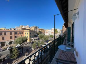 Een balkon of terras bij Off House Borgo Suite, Nettuno - 2025 Giubileo -