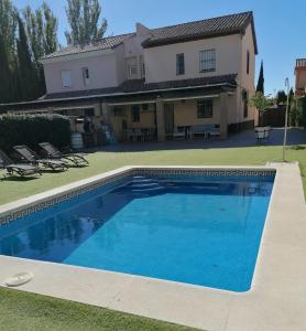 Bazén v ubytování Can Sastre Ronda nebo v jeho okolí
