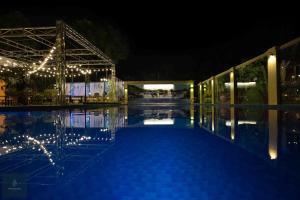 Bazén v ubytování Minh Long Hotel nebo v jeho okolí