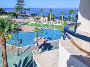 วิวสระว่ายน้ำที่ Costa Mar Ocean View Apartment by Dream Homes Tenerife หรือบริเวณใกล้เคียง