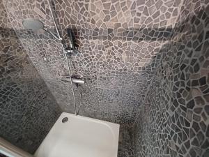 Kúpeľňa v ubytovaní L'Eau-Dyssée, clim, parking privé, jardin