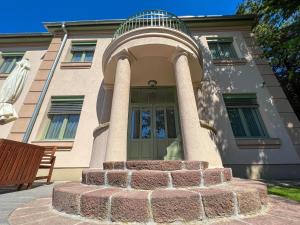 Facciata o entrata di Lujza Apartman