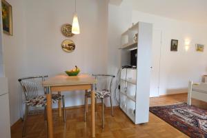 Kuchnia lub aneks kuchenny w obiekcie Apartments Cordasev