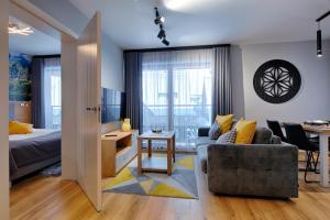 Posedenie v ubytovaní GórSKI Przystanek Apartament Parzenica i Rozeta