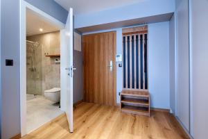 Kúpeľňa v ubytovaní GórSKI Przystanek Apartament Parzenica i Rozeta + 31 fotografií