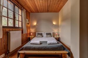 Imagen de la galería de CHALET Trois Bois - Alpes Travel - LES HOUCHES - sleeps 8, en Les Houches