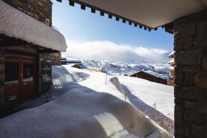 Haut Belle Plagne, vue montagnes, au pied des pistes, proche de l'ESF & espace piscine inclus v zime