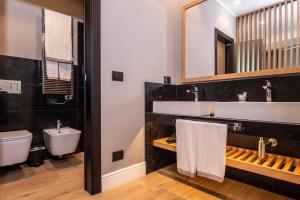 Kúpeľňa v ubytovaní Montalbera Wine Suites