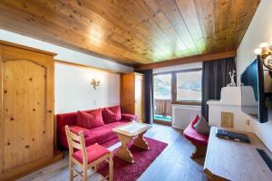 Posezení v ubytování Alpenwellnesshotel Gasteigerhof