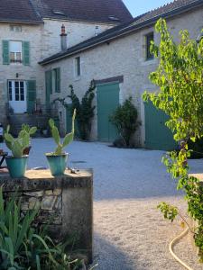 Jardí fora de Le Gite de Tassigny
