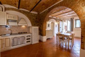 Η κουζίνα ή μικρή κουζίνα στο Podere San Giuseppe Montalcino