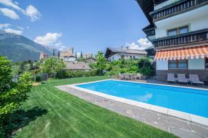 Bazén v ubytování Gartenheim App Elisabeth nebo v jeho okolí