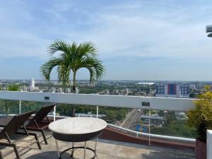 Balkon atau teras di Millenium Hotel Flat