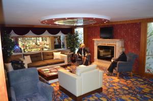 Posezení v ubytování Yuksel Hotel