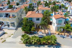 Η γειτονιά γύρω από ή μία γειτονιά κοντά σε αυτή η βίλα