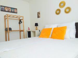 Fotografia z galérie ubytovania Le Tigre - Appartement centre-ville au calme, parking privé v destinácii Bourges + 6 fotografií