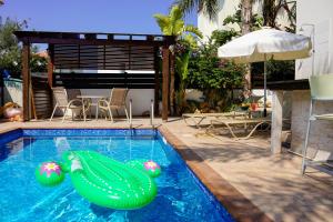 Πισίνα στο ή κοντά στο Villa Sirena, Pernera, Valentino