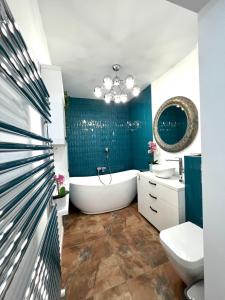 Phòng tắm tại Sky View - Luxury Apartament - Sanador Victoriei