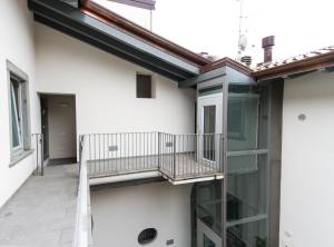 Balkonas arba terasa apgyvendinimo įstaigoje Vip Bergamo Apartments