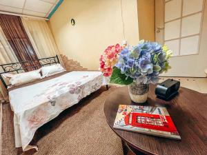 Postel nebo postele na pokoji v ubytování Mini-hotel in the heart of Kiev