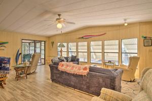 Fotografie z fotogalerie ubytování On-Site Canal Access St James City Home v destinaci Saint James City