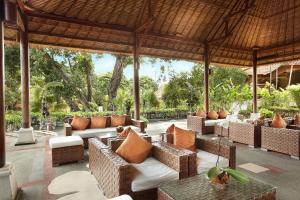 Posezení v ubytování Bali Tropic Resort & Spa - CHSE Certified