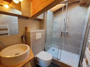 Gallery image of Chalet Les Gets, 5 pièces, 8 personnes - FR-1-598-111 in Les Gets