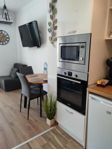 Nhà bếp/bếp nhỏ tại ALLURE VARNA studios