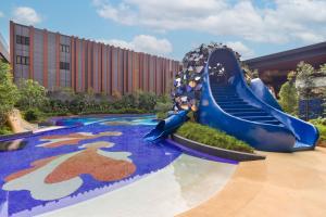 Bazén v ubytování M Resort & Hotel Kuala Lumpur nebo v jeho okolí