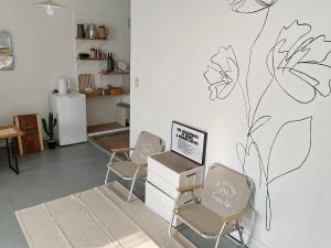 Kuhinja ili čajna kuhinja u objektu 山蒔旁白-全台唯一電力公司49年老宿舍改造