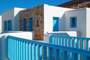 Gallery image of Miramare Hotel in Chora Folegandros