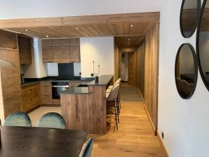 מטבח או מטבחון ב-Brand New, Lux, apartment In le Praz Courchevel